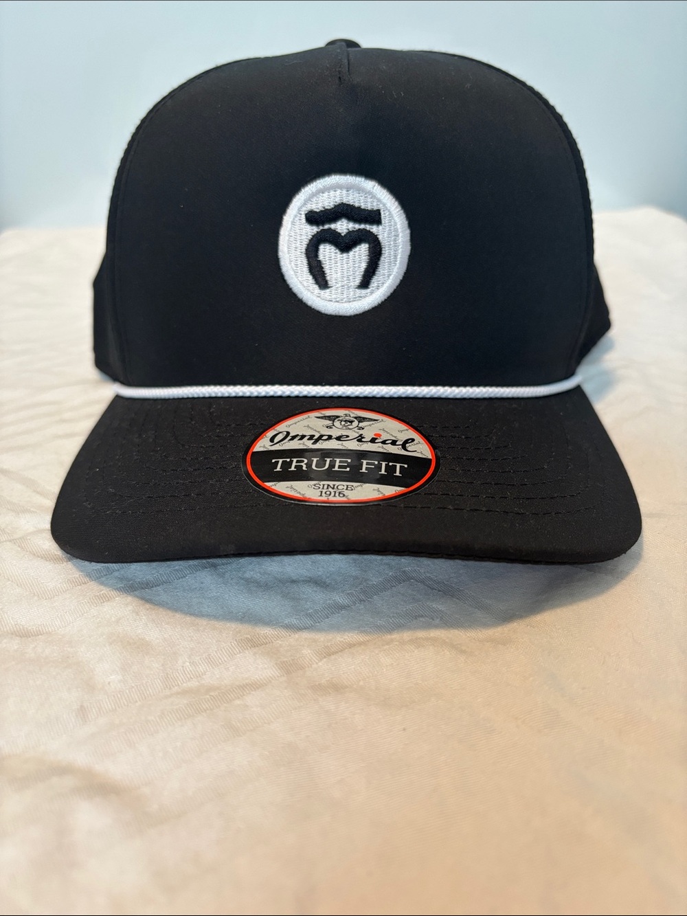 Imperial True Fit Adjustable Hat Golf Casual Black & White One Size Fits Most